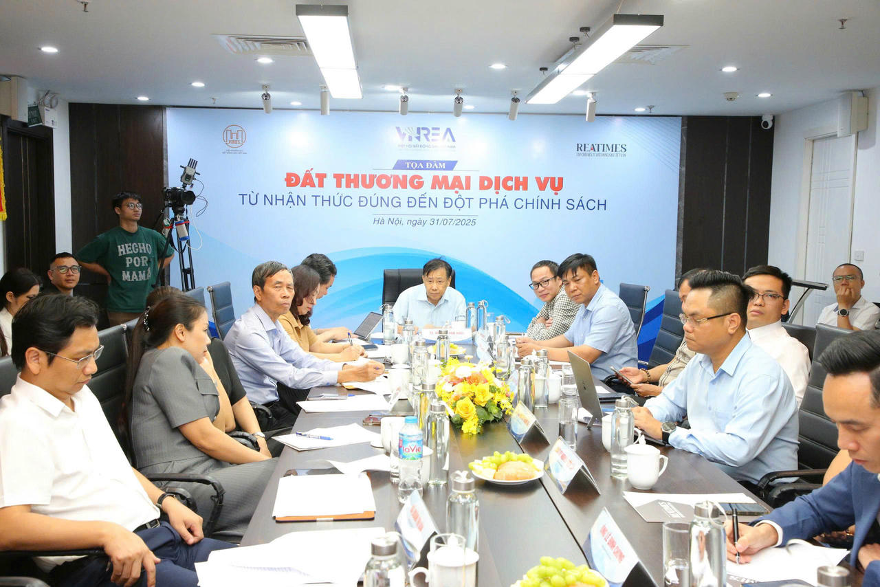 Đất thương mại dịch vụ: Làm sao để “Gà đẻ trứng vàng”  