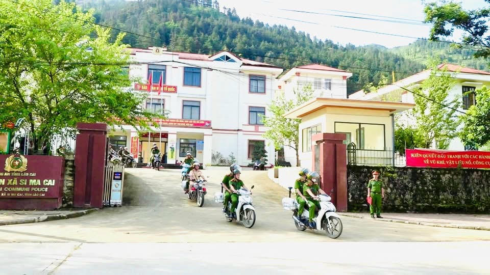 Tại xã Si Ma Cai, này 1/8, Công an xã Si Ma Cai  tổ chức Lễ ra quân cao điểm tấn công, trấn áp tội phạm. Dự và chỉ đạo buổi lễ có ông Lưu Đình Hạnh - Chủ tịch UBND xã. Tham dự còn có Đội cảnh sát giao thông đường bộ số 2, phòng CSGT Công an tỉnh Lào Cai cùng đông đảo lực lượng tham gia bảo vệ an ninh cơ sở.