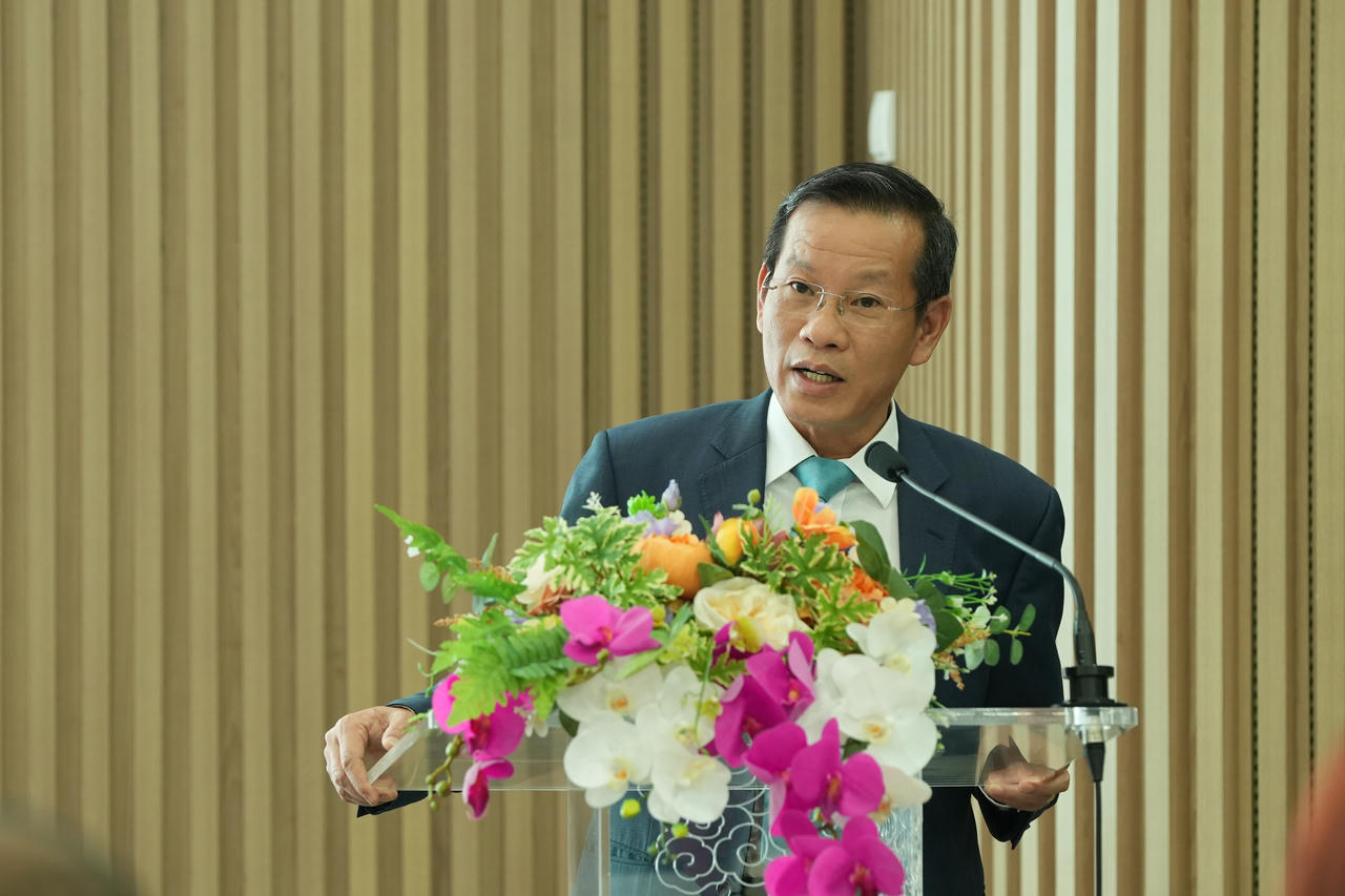Ông Đặng Anh Tuấn, Phó Tổng Giám đốc Vietnam Airlines, phát biểu.