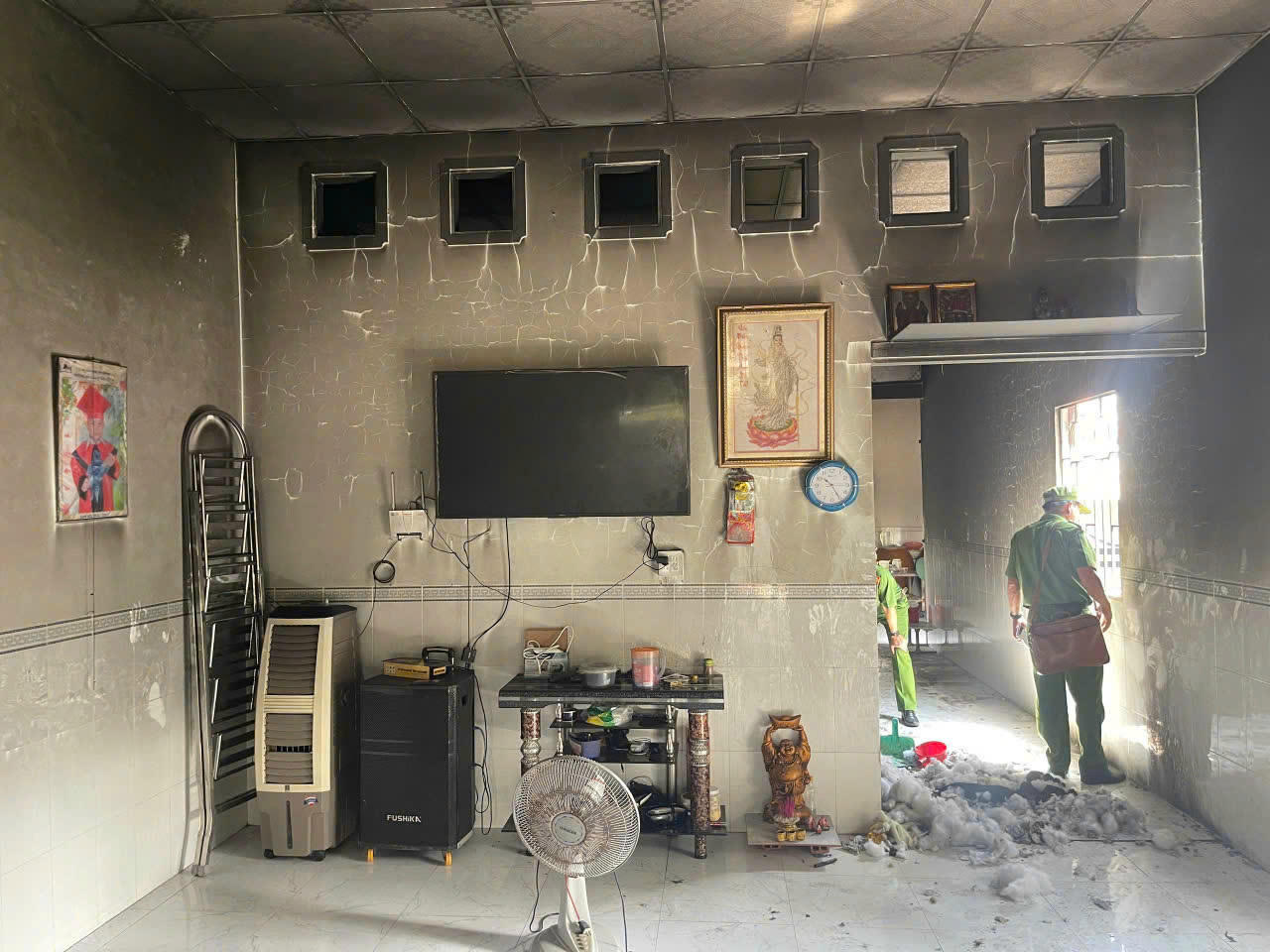 Nhà chị H. bị cháy gây thiệt hại hơn 100 triệu đồng.