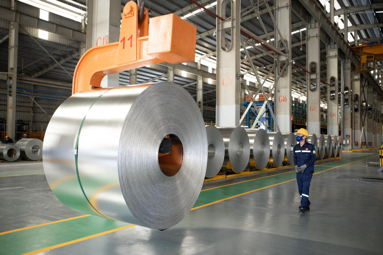 Hoa Sen Mag Shield có khả năng tự hình thành lớp bảo vệ mới tại các vết cắt hoặc lỗ khoan khi thi công.