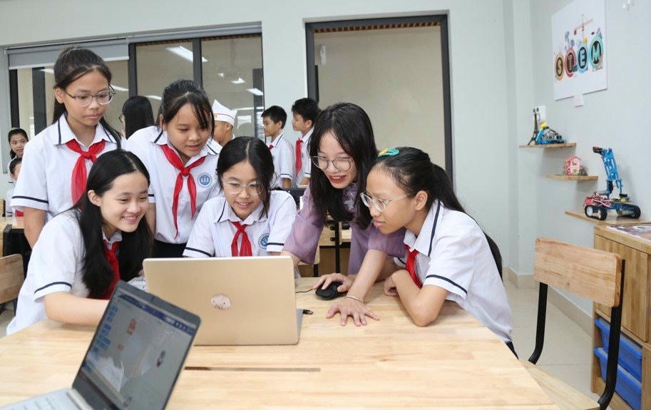 Nhiệm vụ cấp bách hỗ trợ cán bộ giáo dục cấp xã
