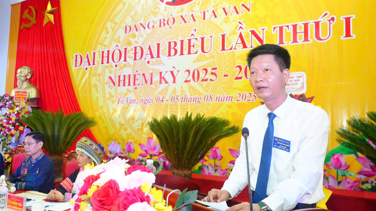 Ông Nguyễn Thế Phước, Phó Chủ tịch Thường trực Uỷ ban nhân dân tỉnh Lào Cai phát biểu chỉ đạo tại Đại hội.