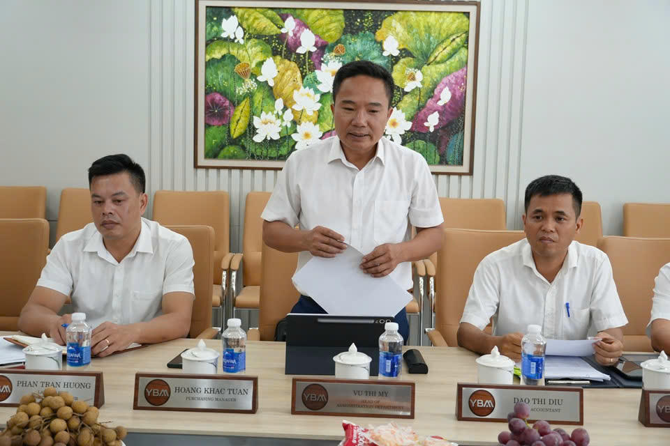 Ông Trần Thanh Duyệt – Phó Giám đốc Công ty Điện lực Lào Cai phát biểu tại buổi làm việc