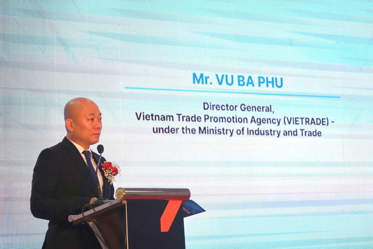 Ông Vũ Bá Phú - Cục trưởng Cục Xúc tiến thương mại phát biểu tại sự kiện.