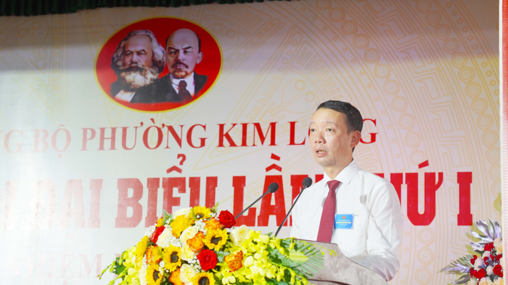 Ủy viên Ban Thường vụ Thành ủy, Trưởng Ban Kinh tế - Ngân sách HĐND thành phố Phan Thiên Định phát biểu chỉ đạo tại Đại hội.