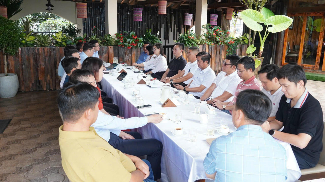 Quang cảnh buổi gặp mặt “Cà phê sáng”.