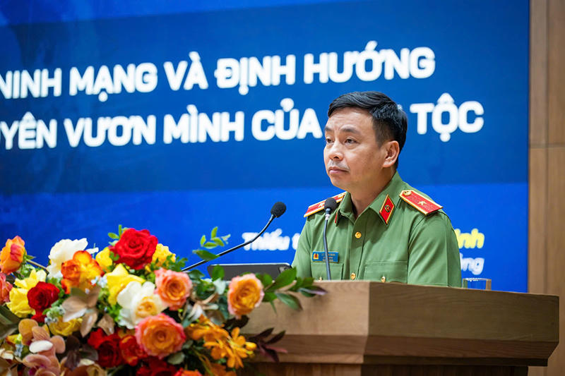 Thiếu tướng Lê Xuân Minh, Cục trưởng Cục An ninh mạng và phòng, chống tội phạm sử dụng công nghệ cao phát biểu tại Ngày An ninh mạng Việt Nam (Ảnh: HHANMQG)