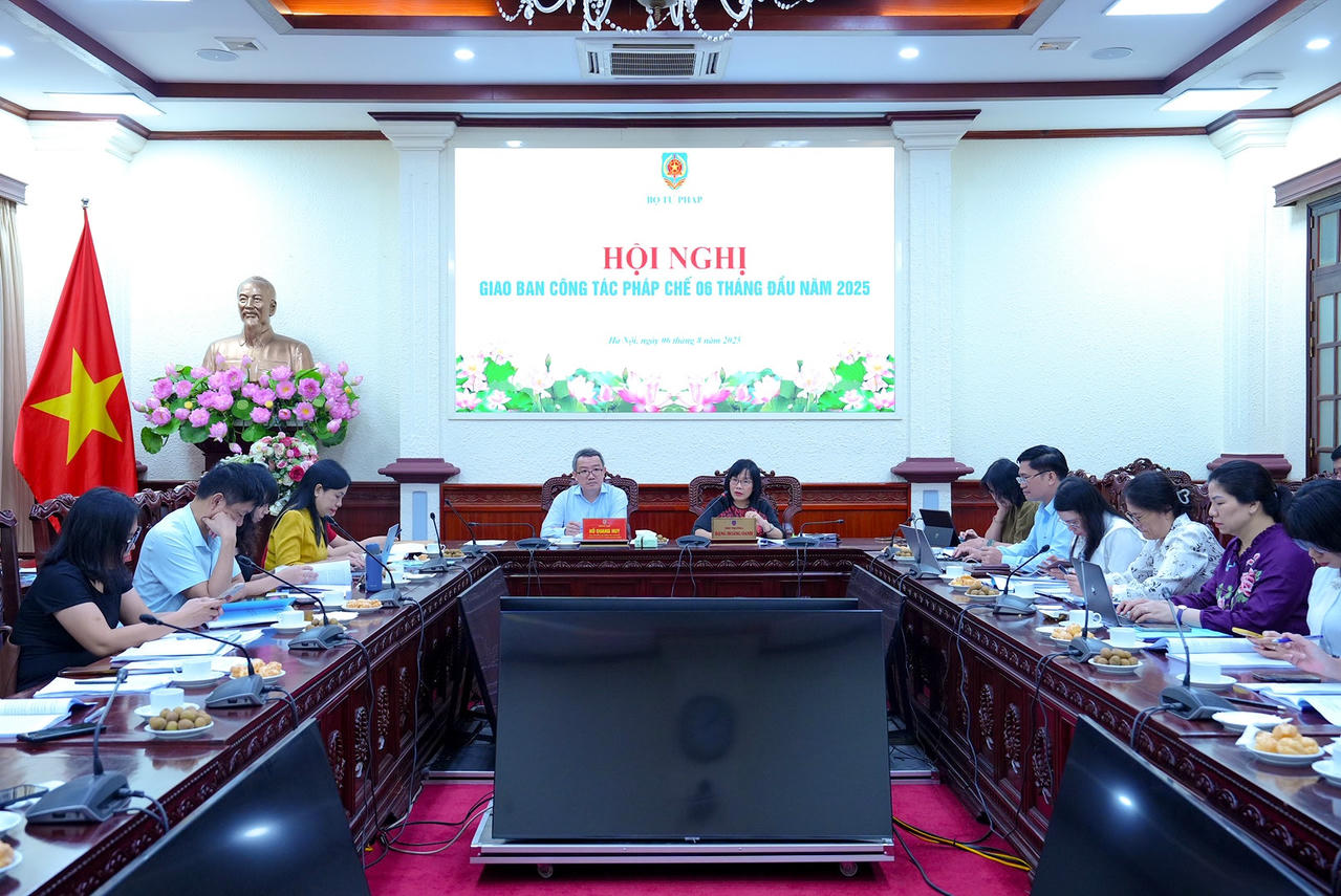Đổi mới căn bản công tác xây dựng và thi hành pháp luật tạo động lực phát triển đất nước