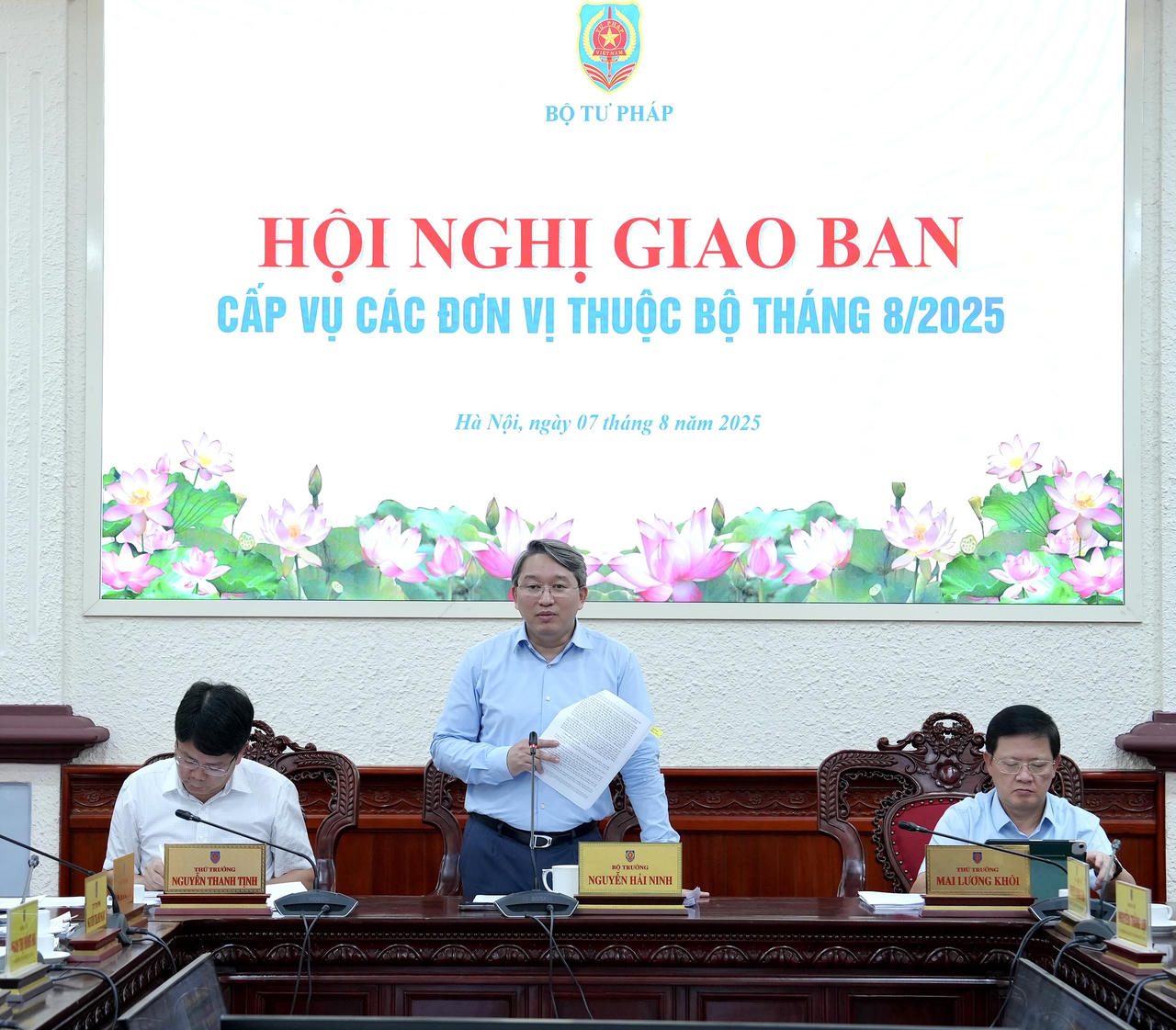 Bộ trưởng Nguyễn Hải Ninh phát biểu tại Hội nghị.
