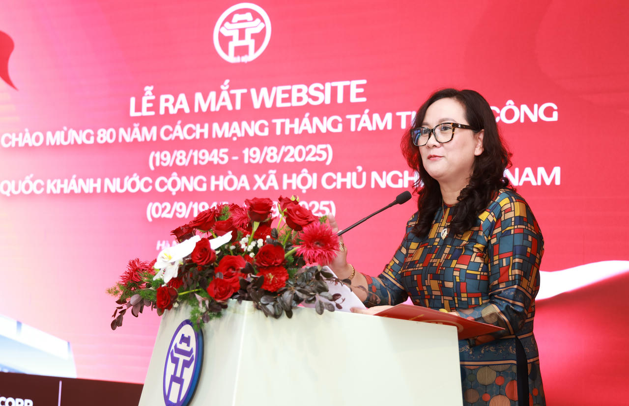Phó Giám đốc Sở Văn hóa và Thể thao Hà Nội Nguyễn Thị Mai Hương phát biểu tại lễ ra mắt.
