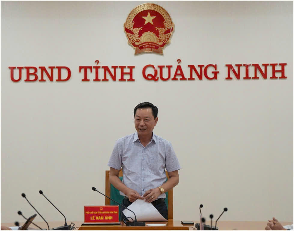 Đồng chí Lê Văn Ánh – Phó Chủ tịch UBND tỉnh Quảng Ninh phát biểu tại làm việc
