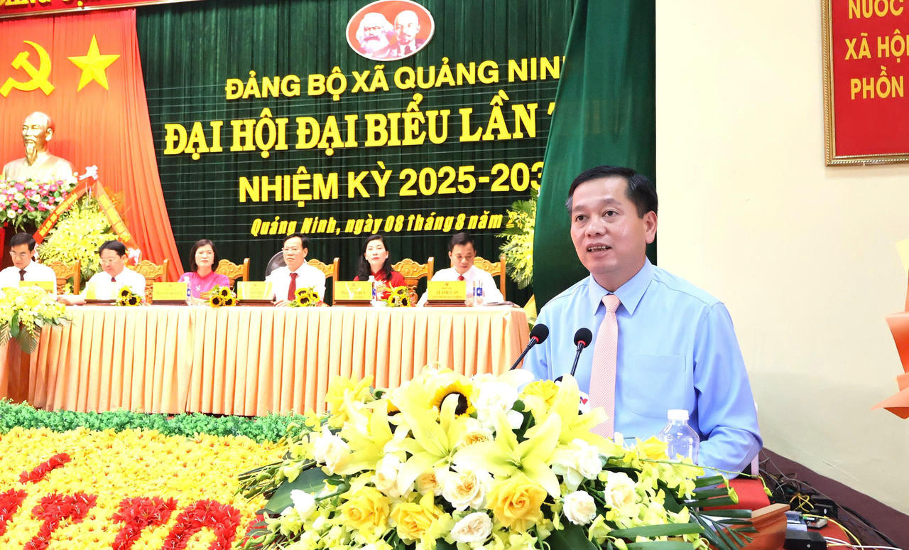 Phó Bí thư Thường trực Tỉnh ủy Quảng Trị Nguyễn Long Hải phát biểu tại Đại hội.