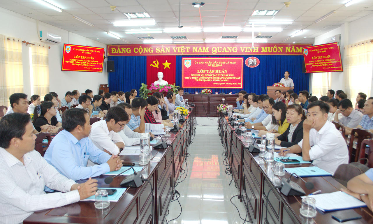 Quang cảnh lớp tập huấn nghiệp vụ.