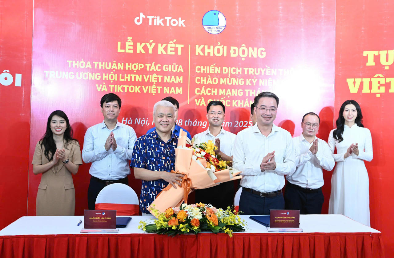 Trung ương Hội Liên hiệp Thanh niên Việt Nam và TikTok Việt Nam ký kết Thỏa thuận hợp tác giai đoạn 2025 – 2029 (Ảnh: Đ.Hải)
