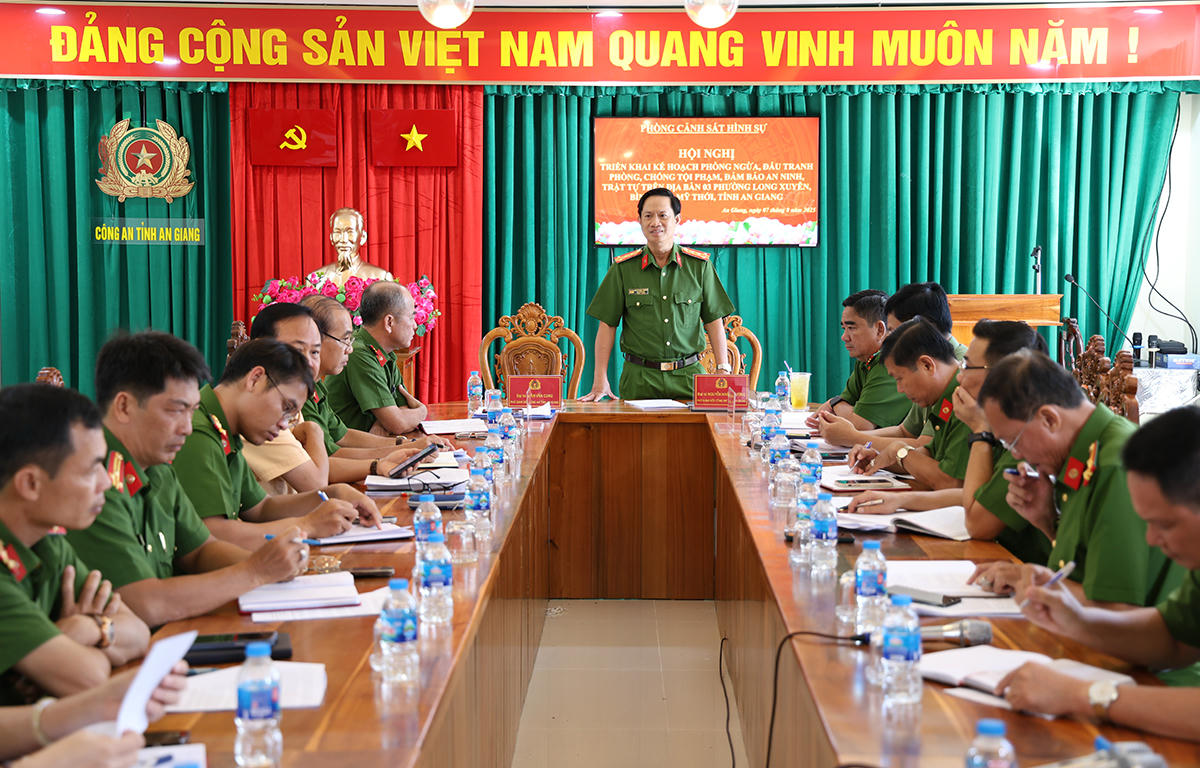 Quang cảnh hội nghị.