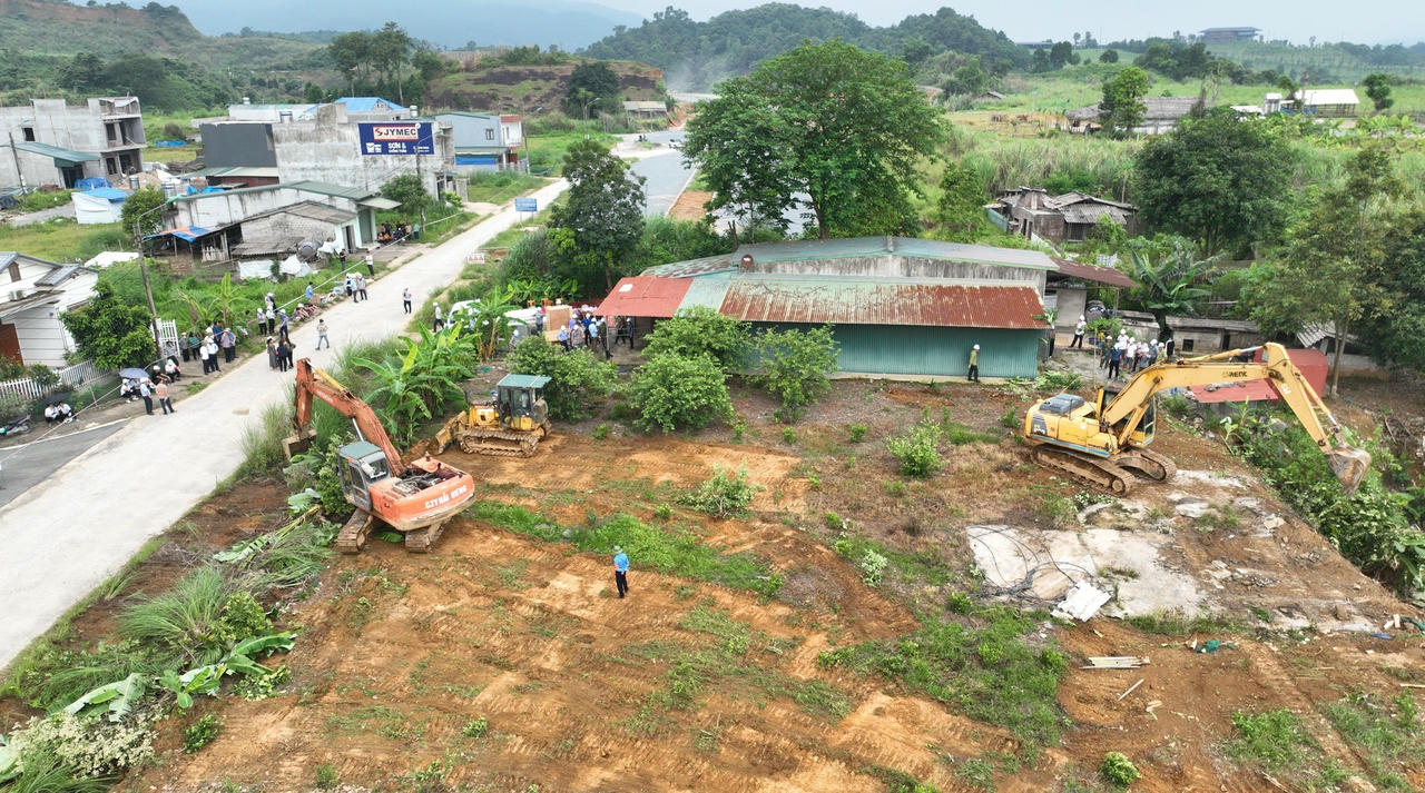 Căn nhà xây dựng trái phép.