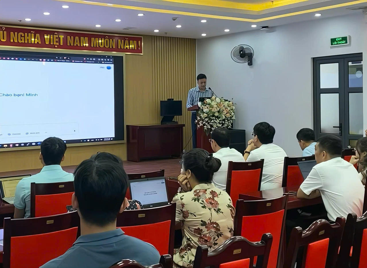 Khoá tập huấn diễn ra trong 2 ngày 8-9/8.
