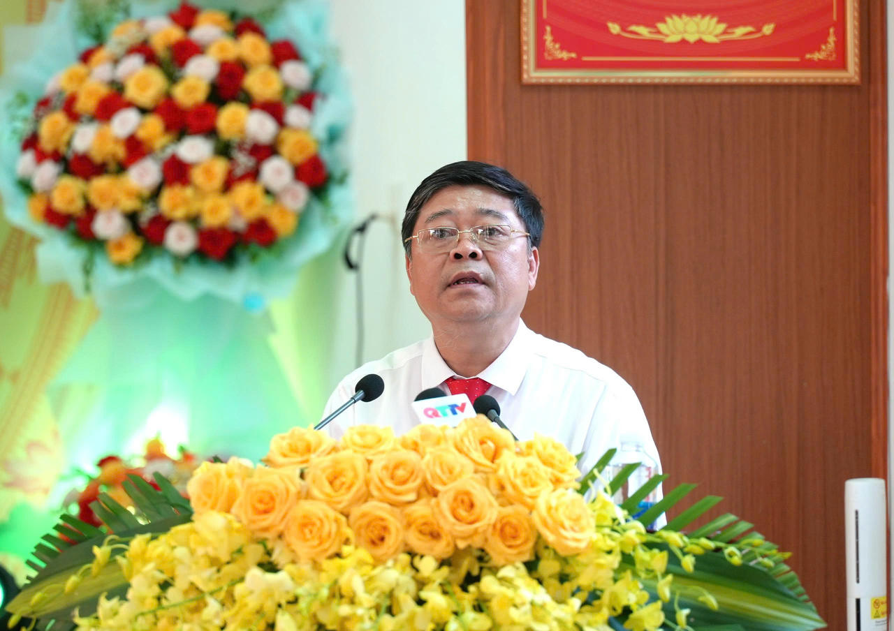 Bí thư Đảng ủy xã Ninh Châu Nguyễn Ngọc Thụ phát biểu tại Đại hội.