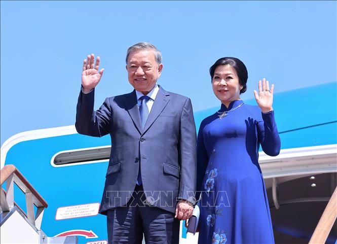 Tổng Bí thư Tô Lâm và Phu nhân đến thủ đô Seoul, bắt đầu chuyến thăm cấp Nhà nước tới Hàn Quốc. Ảnh: Thống Nhất/TTXVN
