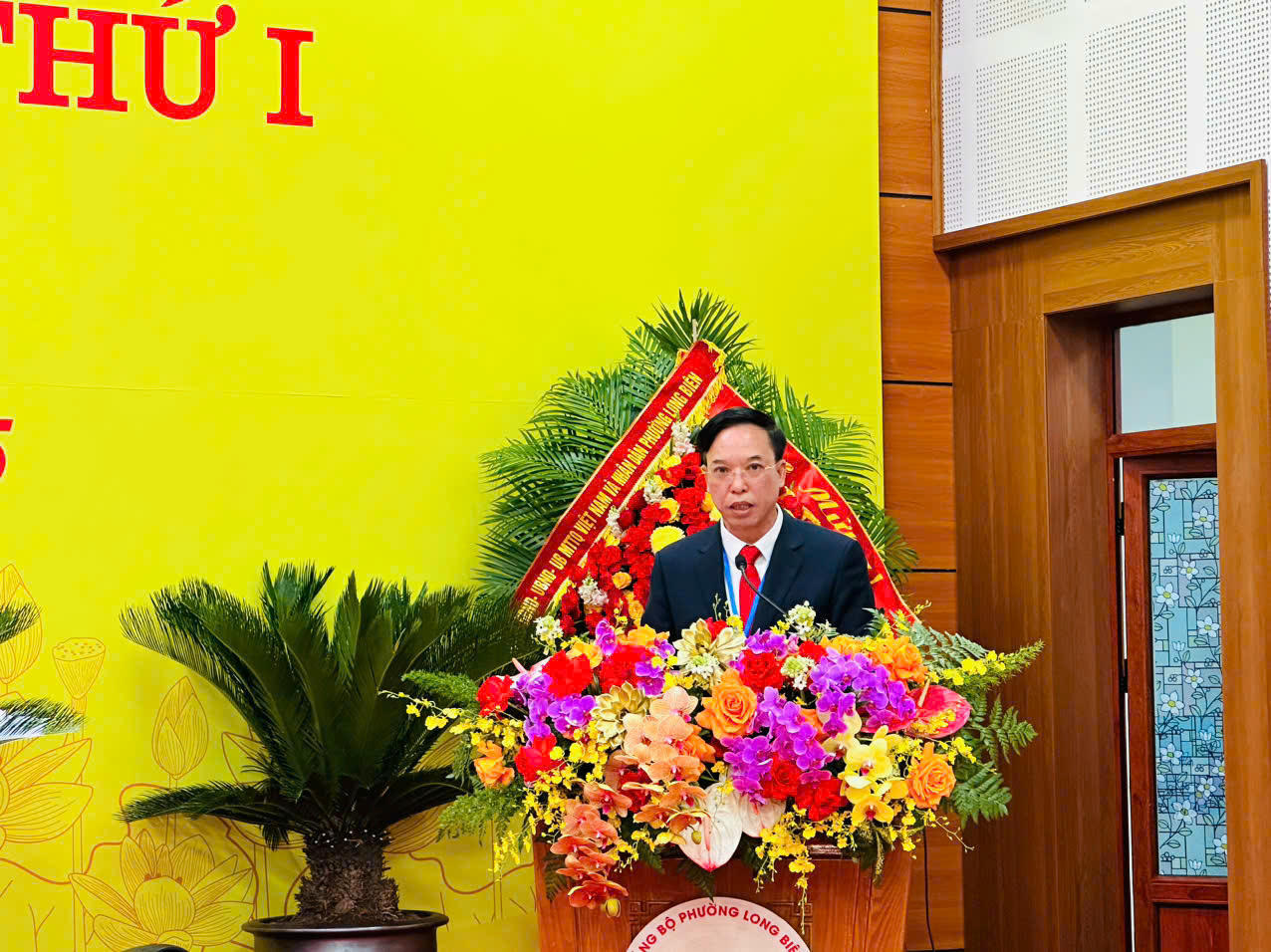 Đồng chí Nguyễn Mạnh Hà, Bí Thư Đảng ủy Phường Long Biên đọc diễn văn khai mạc Đại Hội