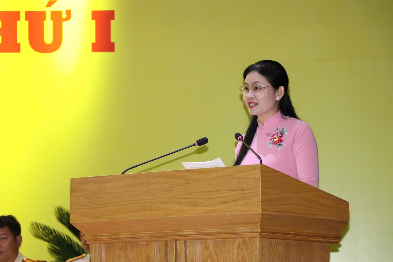Phó Bí thư Thường trực Tỉnh uỷ Đồng Nai Tôn Ngọc Hạnh phát biểu giao nhiệm vụ cho Đảng bộ Công an tỉnh Đồng Nai
