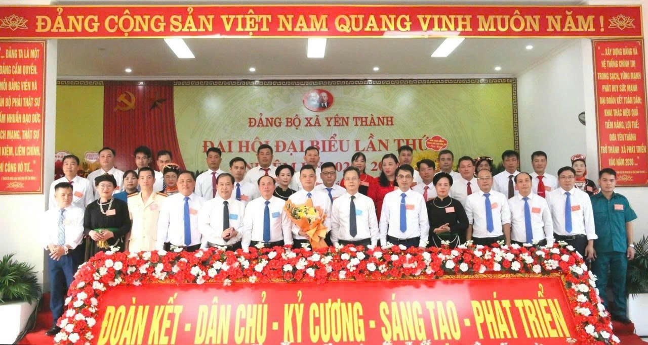 Ban Chấp hành Đảng bộ xã Yên Thành nhiệm kỳ 2025 - 2030 ra mắt Đại hội. (Ảnh trong bài: Báo Lào Cai).