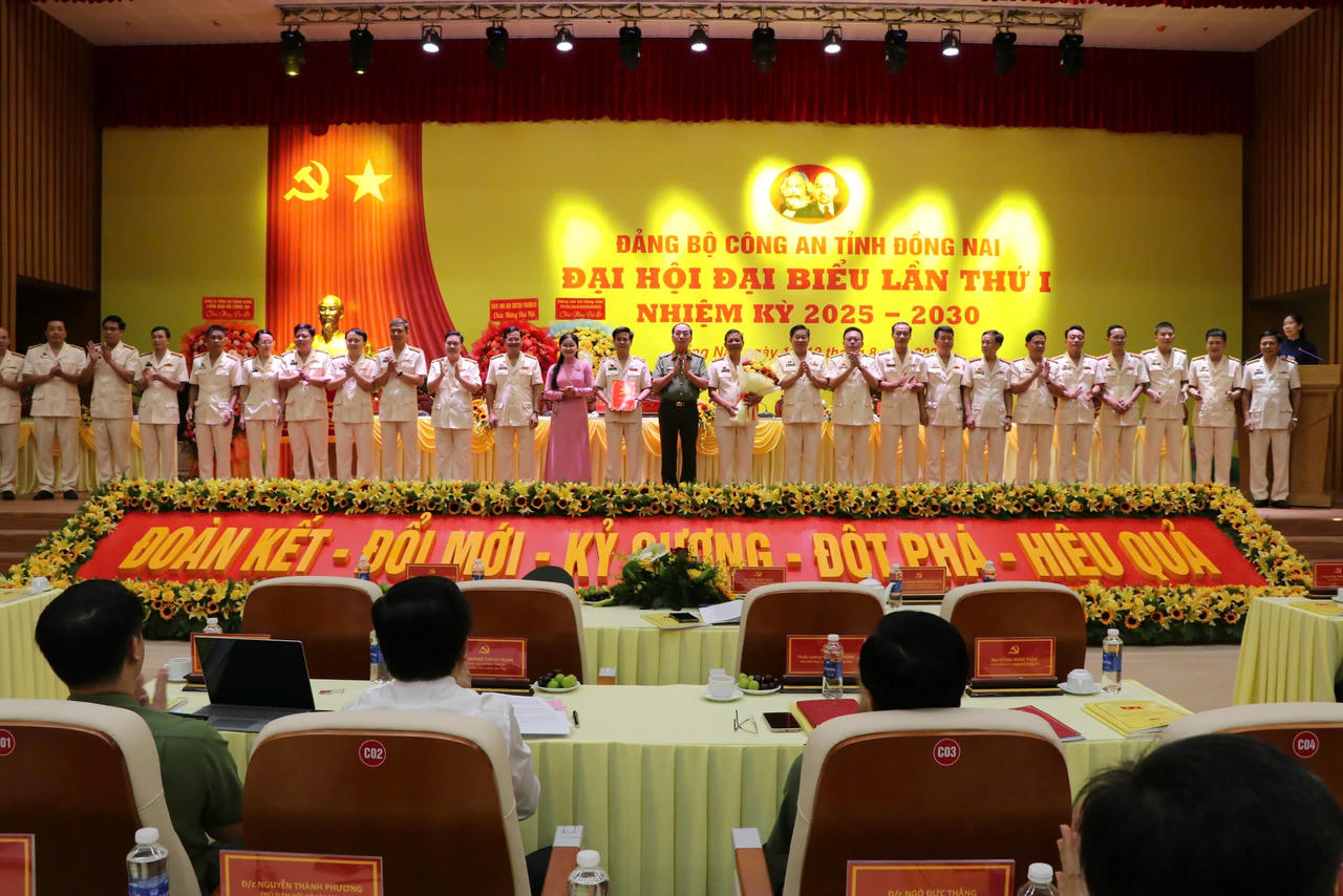 Ban chấp hành Đảng bộ Công an tỉnh Đồng Nai nhiệm kỳ 2025 - 2030.