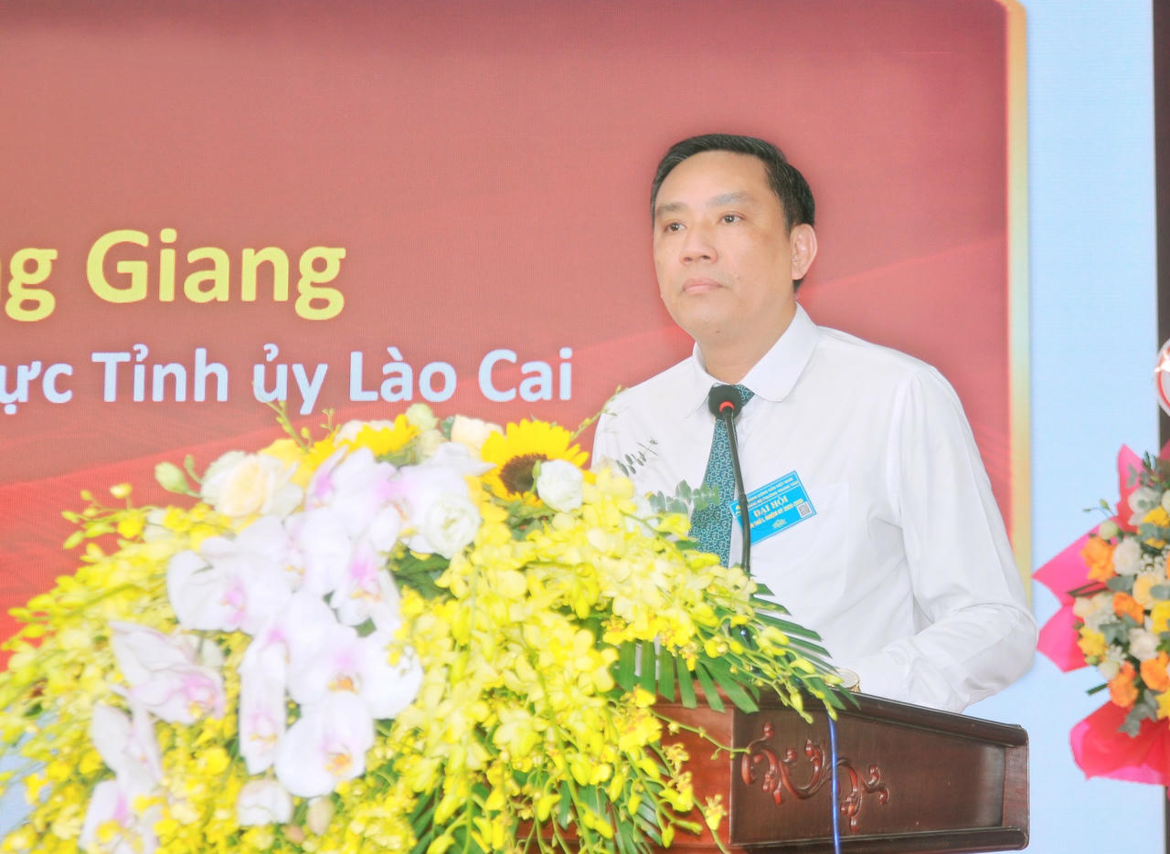 Phó Bí thư Thường trực Tỉnh uỷ Lào Cai Hoàng Giang phát biểu chỉ đạo tại Đại hội.