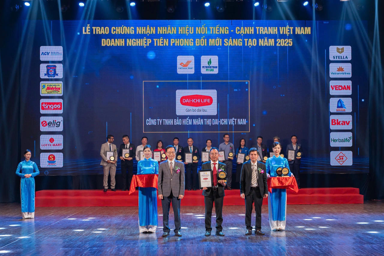 Dai-ichi Life Việt Nam tiếp tục được vinh danh 'Top 10 Nhãn hiệu nổi tiếng Việt Nam 2025'