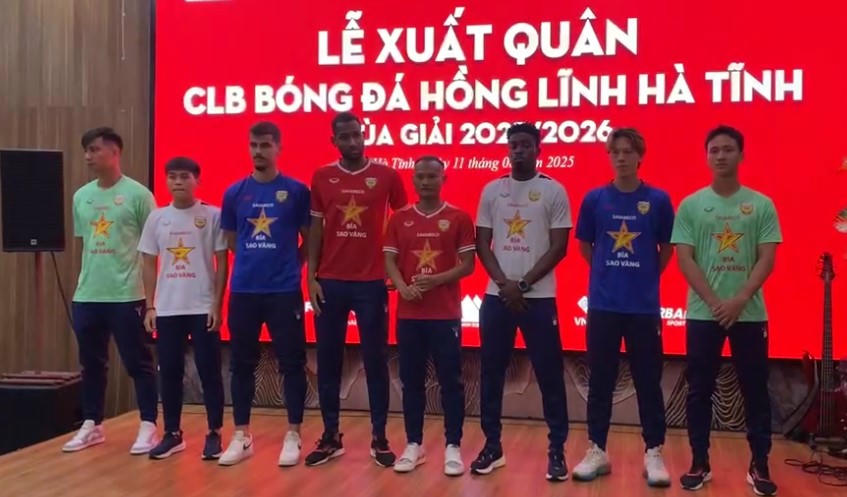 Dàn cầu thủ mạnh cả nội binh và ngoại binh của CLB bóng đá Hồng Lĩnh Hà Tĩnh mùa giải 2025/2026. Ảnh: CTV