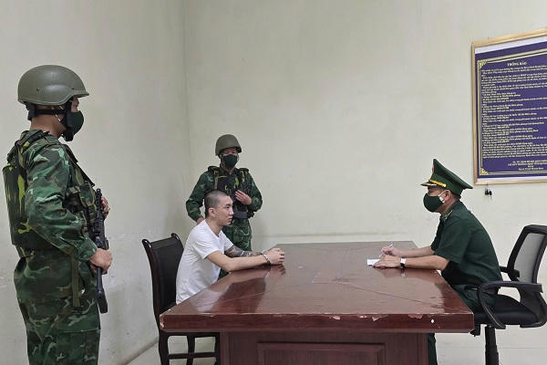 Bắt đối tượng truy nã khi nhập cảnh qua Cửa khẩu Quốc tế Cha Lo