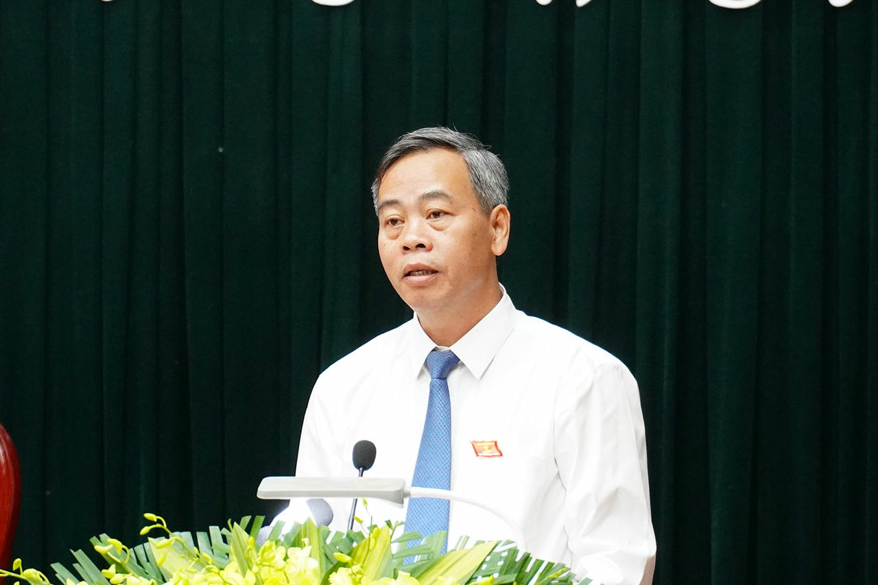 Ông Nguyễn Đăng Quang, Phó Bí thư Tỉnh ủy, Chủ tịch HĐND tỉnh phát biểu khai mạc kỳ họp.