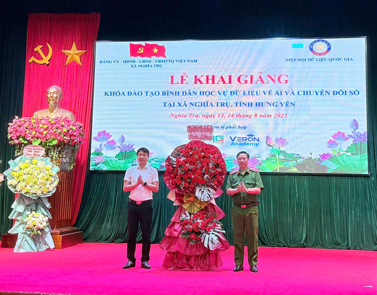 Hưng Yên: Xã Nghĩa Trụ bồi dưỡng ứng dụng AI - trí tuệ nhân tạo phục vụ công tác giáo dục
