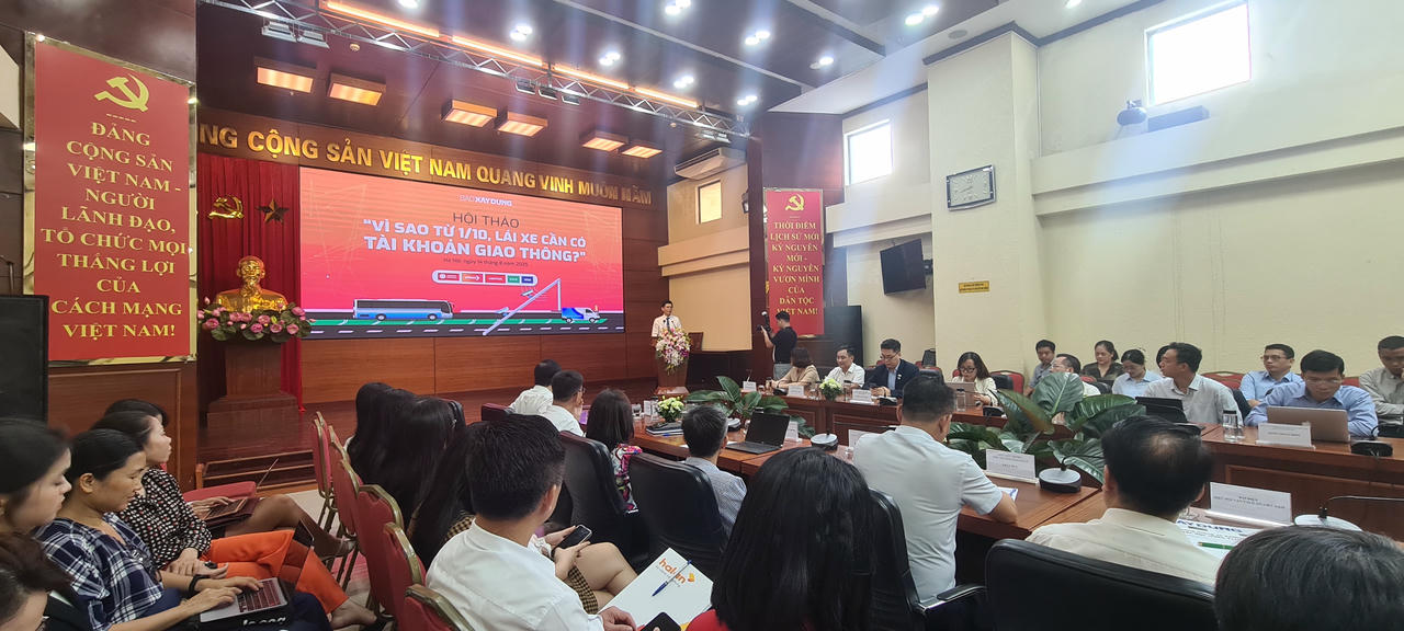 Thứ trưởng Bộ Xây dựng Lê Anh Tuấn phát biểu tại Hội thảo. (Ảnh: Minh Hữu)
