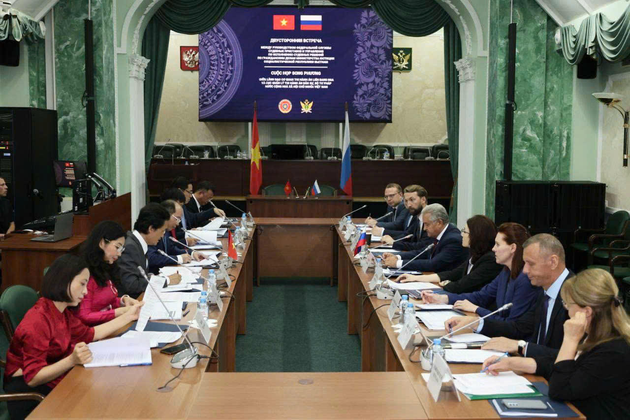 Toàn cảnh lễ ký kết.