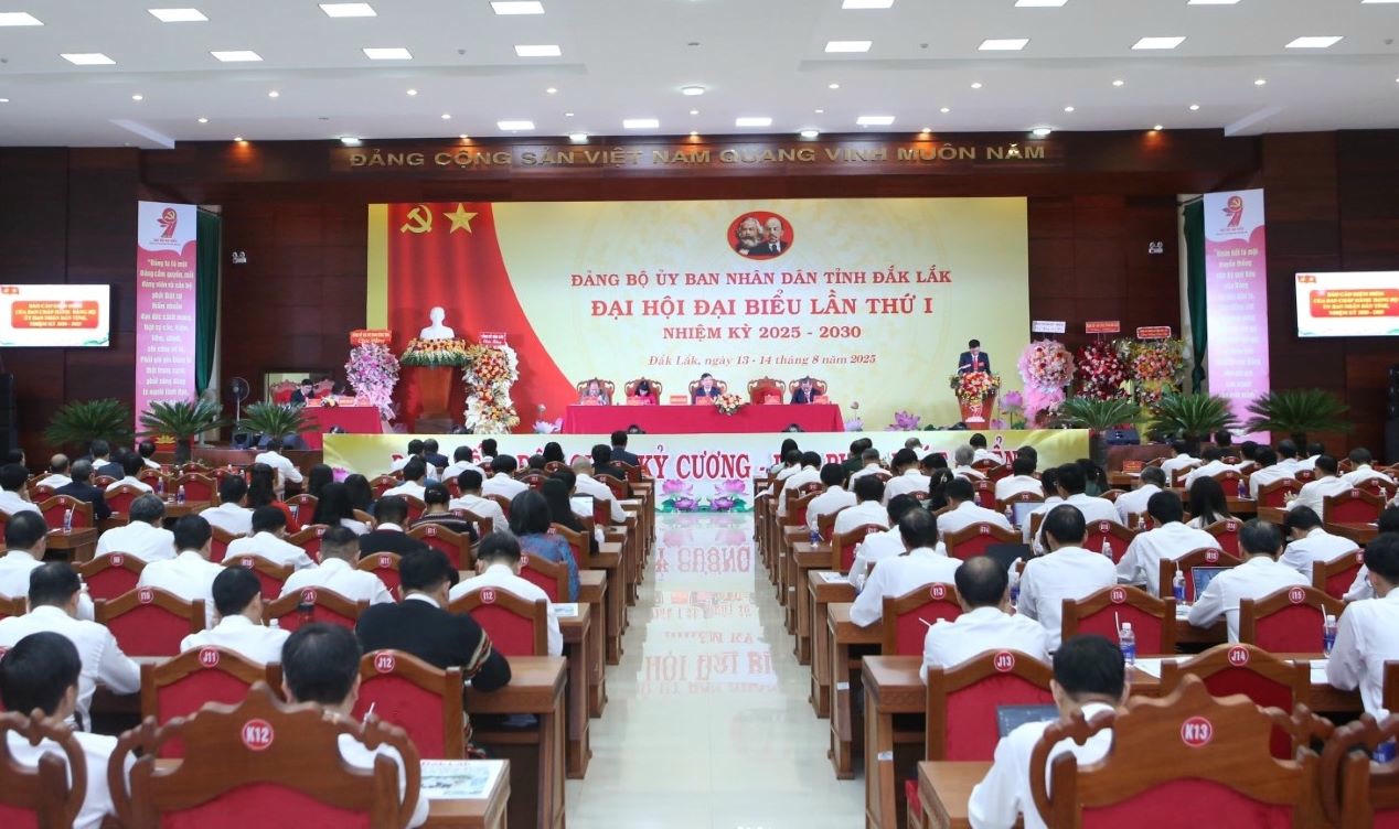 Xây dựng Đắk Lắk giàu đẹp, văn minh, bản sắc