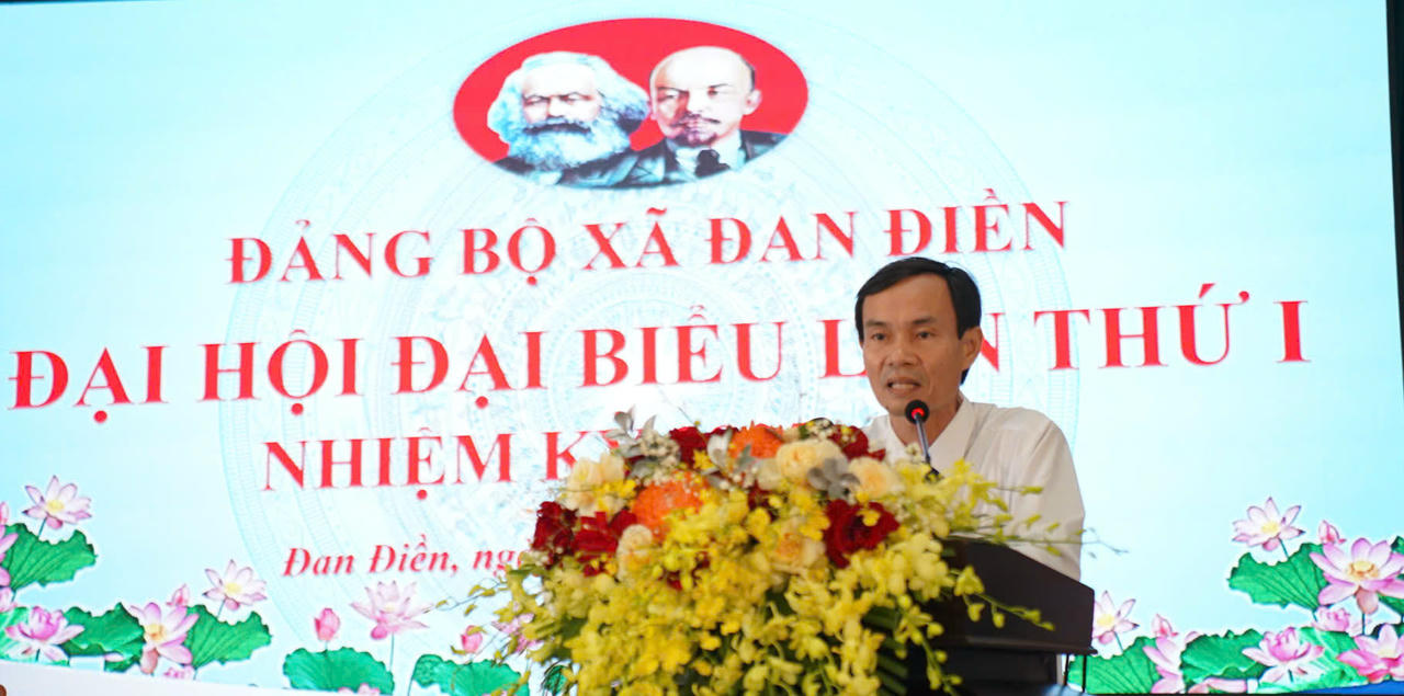 Bí thư Đảng ủy xã Đan Điền Lê Ngọc Đức: 