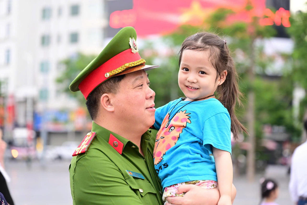 Đại tá Bùi Trung Thành - Phó Giám đốc Công an TP Hải Phòng chia sẻ niềm vui tại sự kiện sắp diễn ra được Nhân dân TP Cảng mong chờ nhất