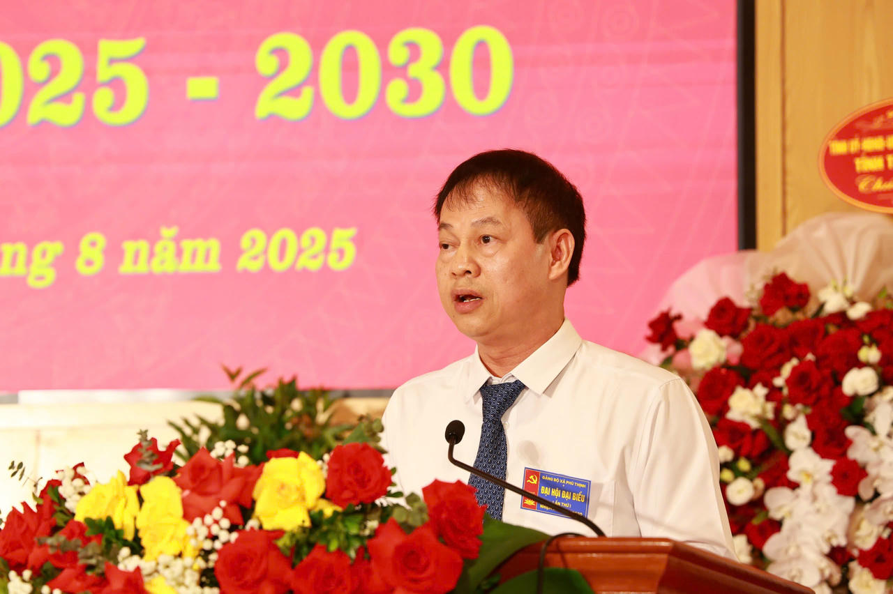 Ông Bùi Đức Thuận, Chánh án Tòa án nhân dân tỉnh Thái Nguyên phát biểu chỉ đạo tại Đại hội.