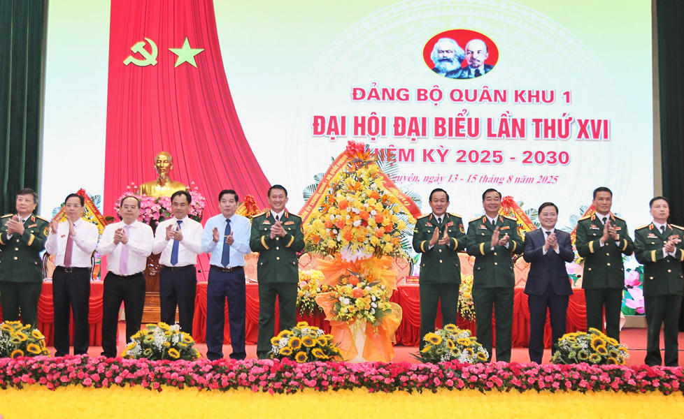 Đảng bộ Quân khu 1: Hoàn thành tốt các nhiệm vụ, xây dựng lực lượng vũ trang "mẫu mực, tiêu biểu"