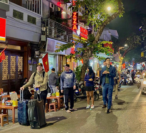 Hà Nội, Đà Nẵng, Huế, Hội An,... là một số tỉnh, thành được đánh giá phù hợp để đi du lịch một mình.