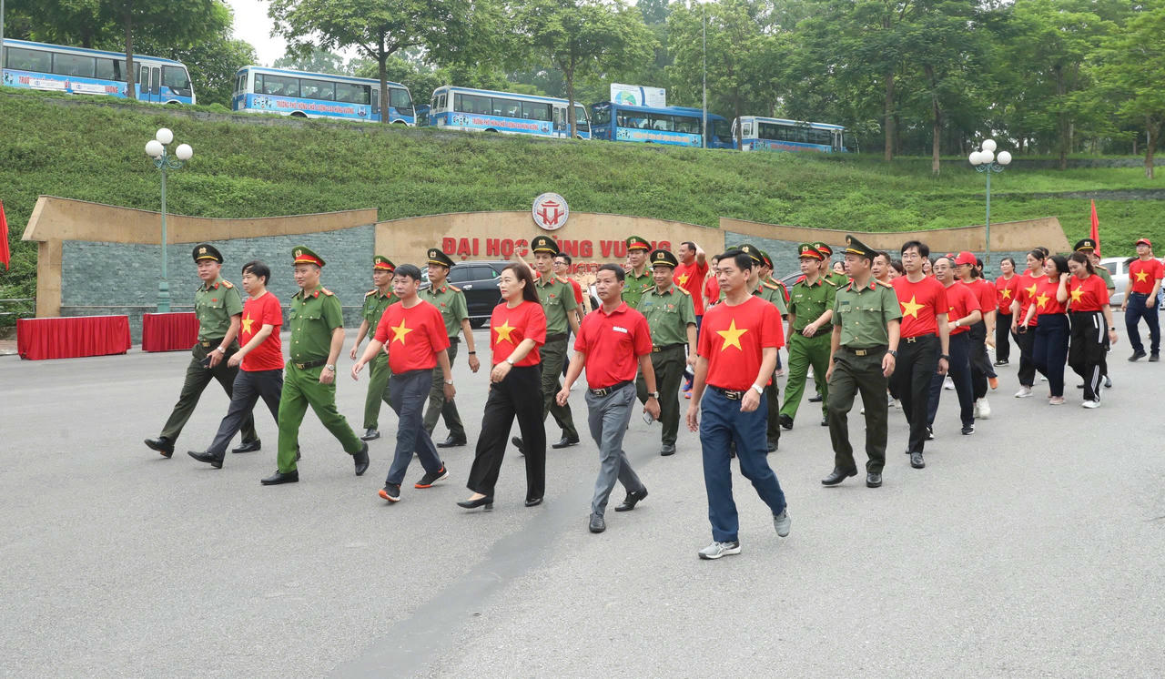 Tinh thần đoàn kết lan tỏa tại Phú Thọ trong sự kiện “Cùng Việt Nam tiến bước”
