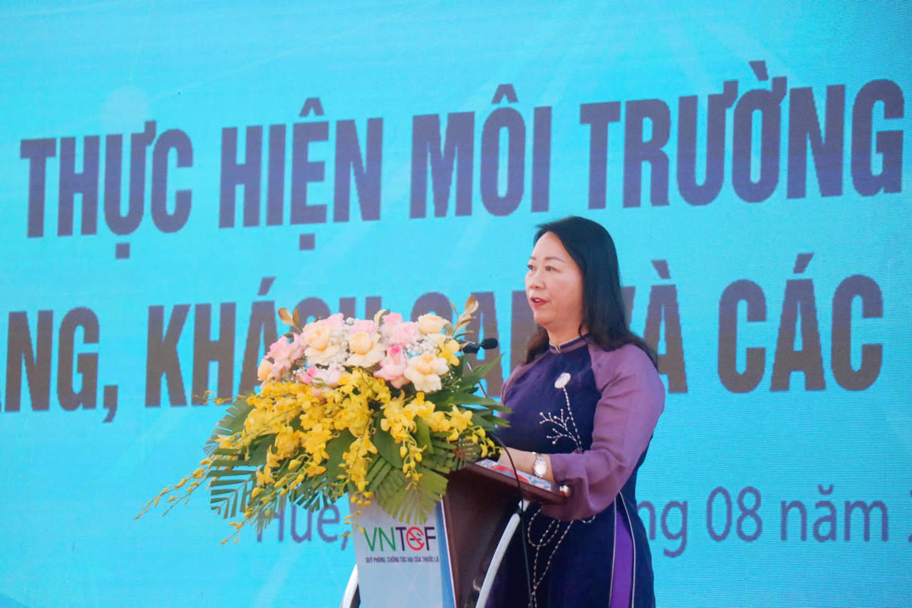 Bà Nguyễn Thị Ái Vân –Chủ tịch Ủy ban Mặt trận Tổ quốc Việt Nam TP Huế tại lễ phát động.