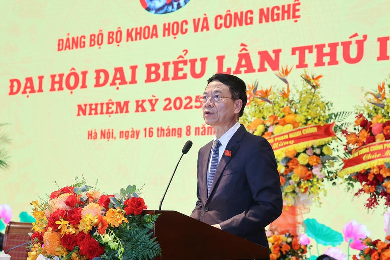 Bộ trưởng Bộ KH&CN Nguyễn Mạnh Hùng phát biểu tại Đại hội - Ảnh: VGP/Nhật Bắc