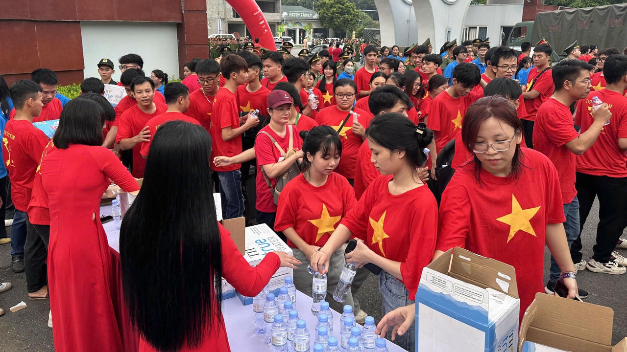 Không chỉ là hoạt động thể thao, sự kiện còn mang ý nghĩa chính trị - xã hội sâu sắc.