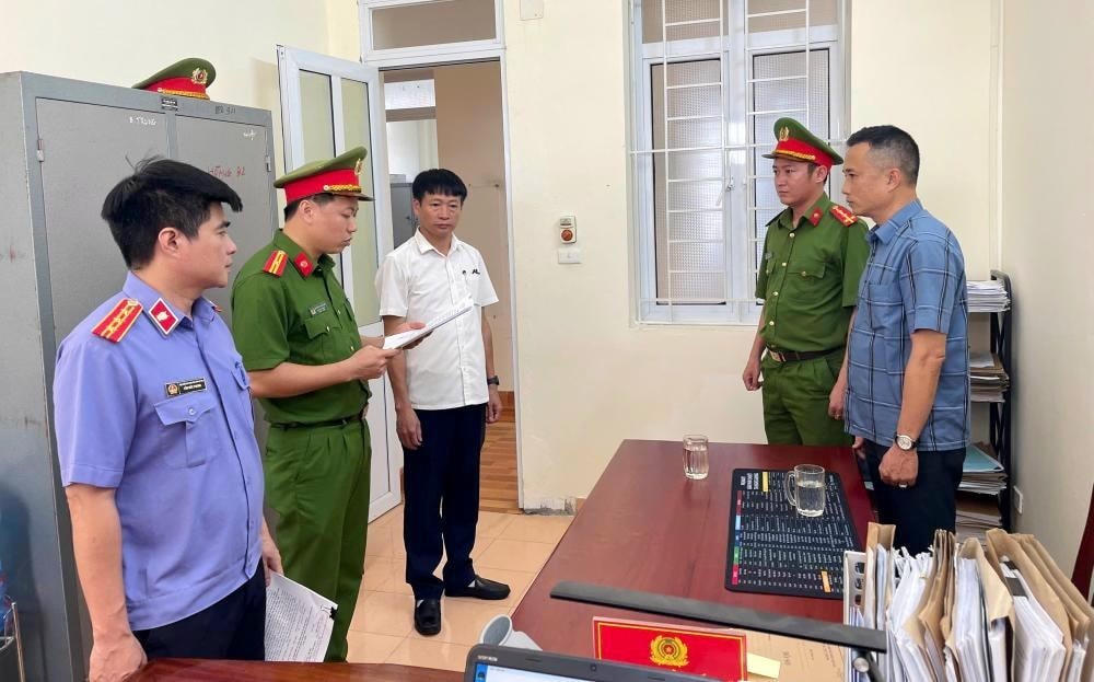 rước đó, CQĐT đã ra quyết định khởi tố bị can Nguyễn Văn Bình. Ảnh: CAHT