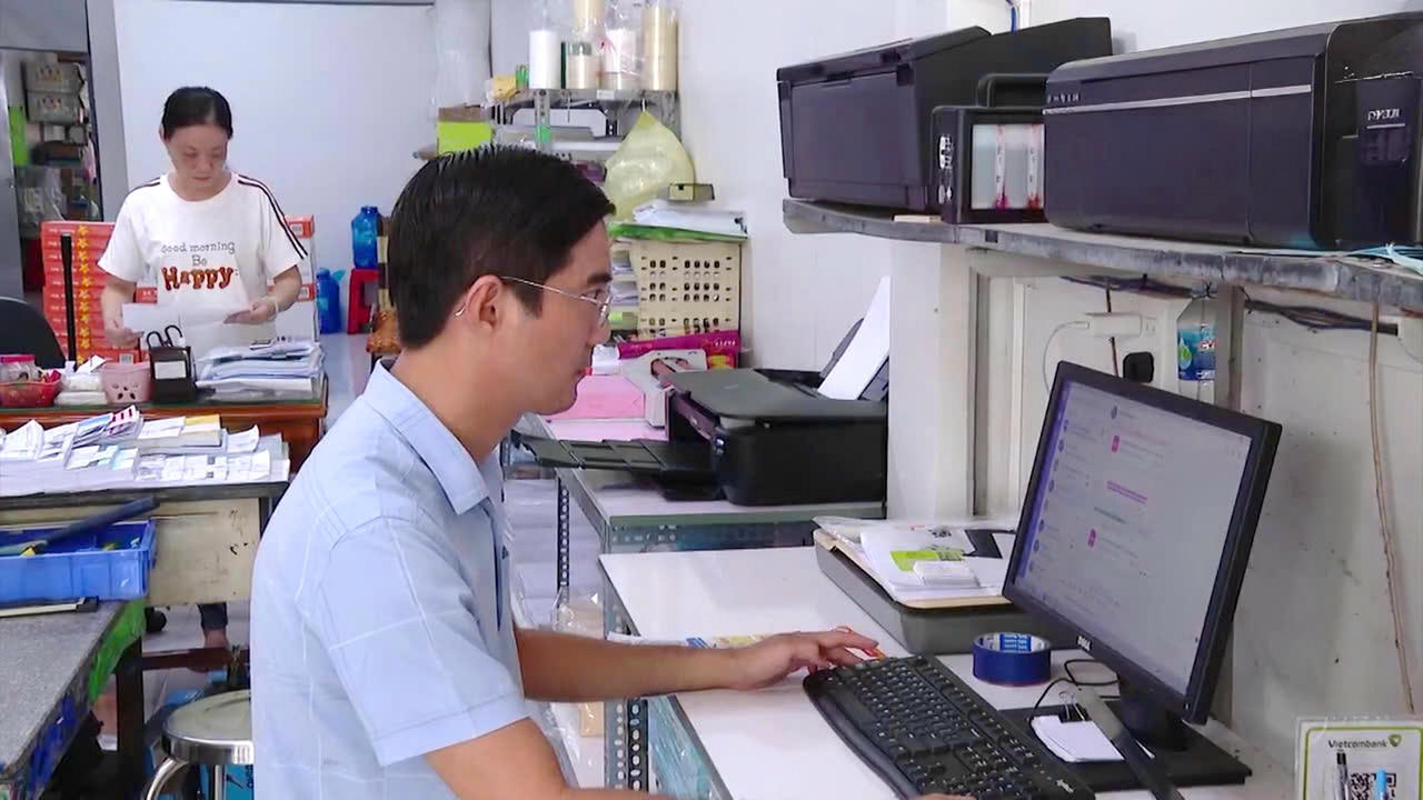 Trên địa bàn do BHXH cơ sở Bạc Liêu quản lý có 331 hộ kinh doanh cá thể thuộc diện tham gia BHXH bắt buộc. Đơn vị đã xây dựng kế hoạch và triển khai đồng bộ các giải pháp tiếp cận, hỗ trợ, tuyên truyền đến từng hộ kinh doanh.