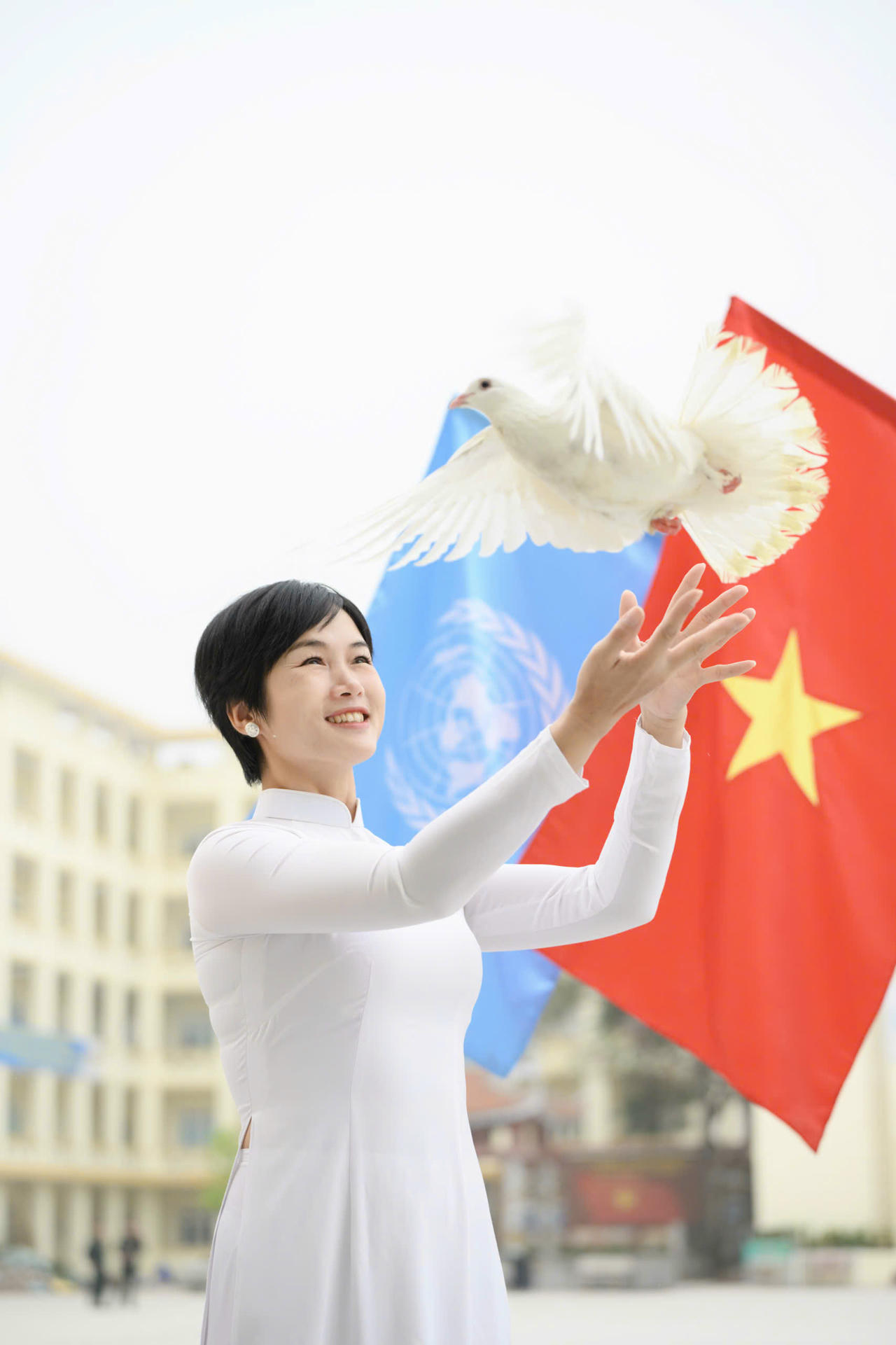 Thượng tá Lương Thị Trà Vinh cho biết lực lượng CAND Việt Nam đã và đang góp phần bảo vệ hàng triệu người dân ở một số quốc gia hậu xung đột – những cộng đồng đang khao khát hòa bình, ổn định.