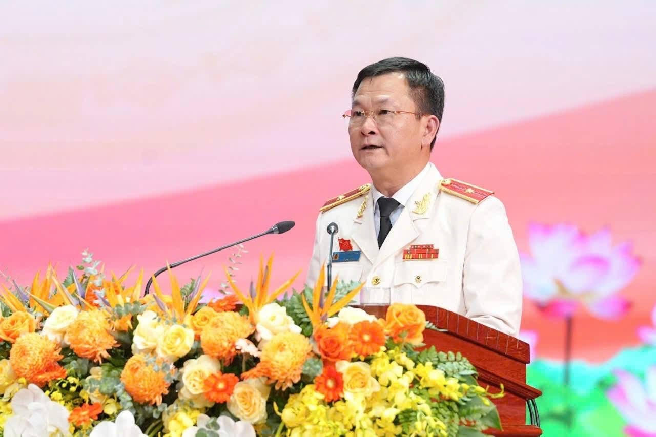 Thiếu tướng Bùi Quang Bình – Giám đốc Công an TP Hải Phòng đọc diễn văn tại buổi Lễ.